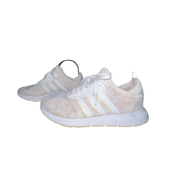 Adidas Swift Run X Women's running shoes Size 6 Leopard White H01907 - Picture 1 of 9
